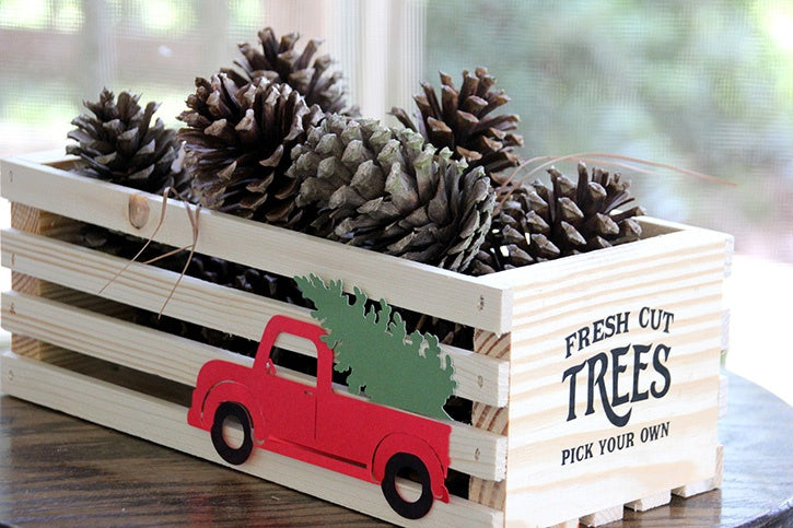 Christmas Farmhouse Crate Decor