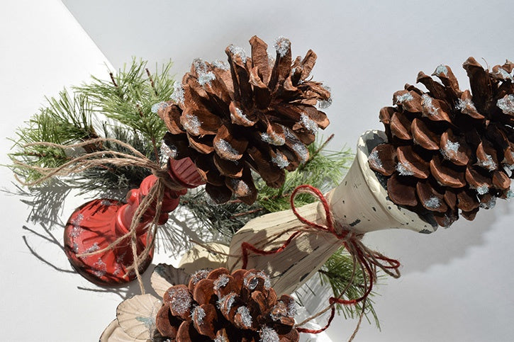 Christmas Pinecone Holders