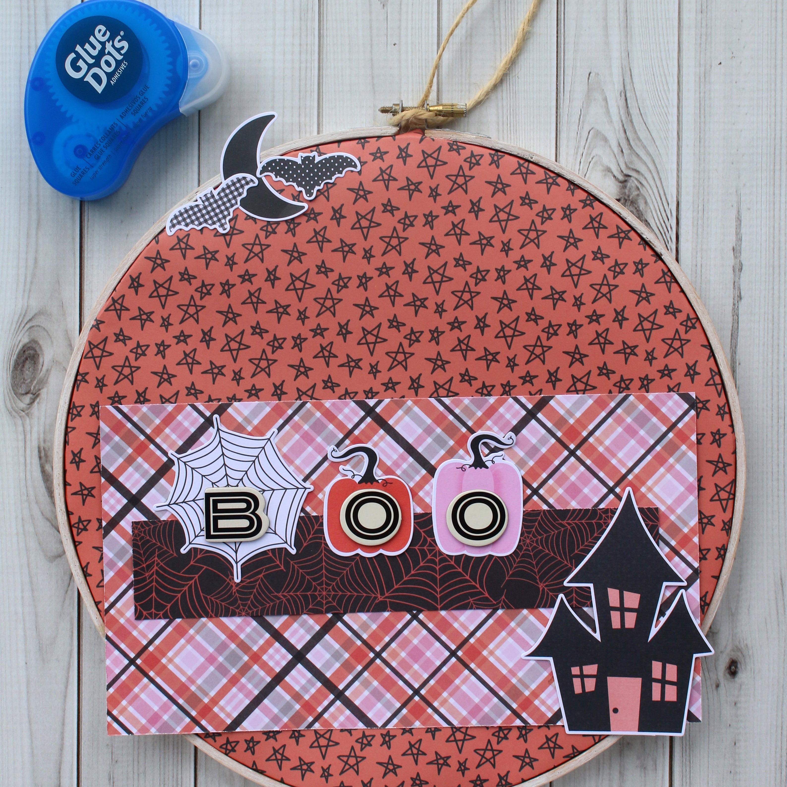 Halloween Embroidery Hoop Décor