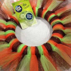 Make a Beautiful Wreath with Autumn Colors and Tulle