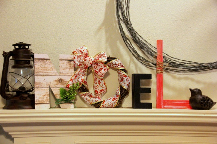 Easy Holiday Decorations: Decorative Noel Letters