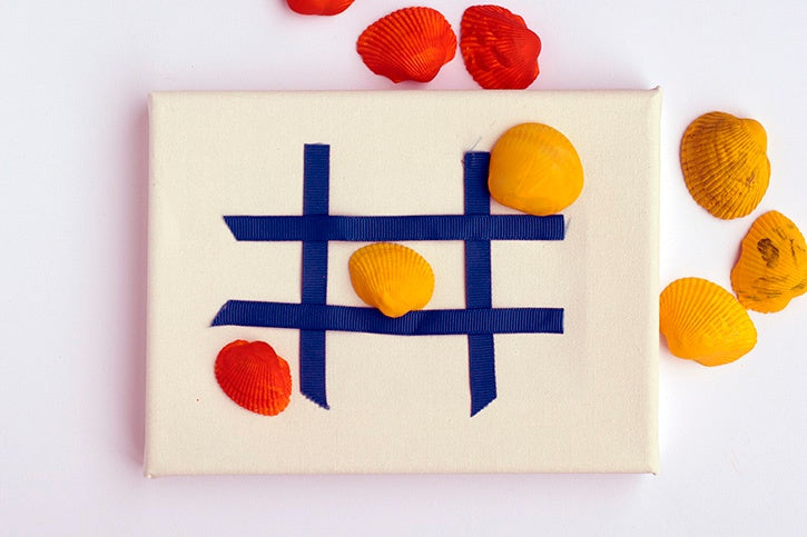 Sea Shell Tic-Tac-Toe Game – Glue Dots